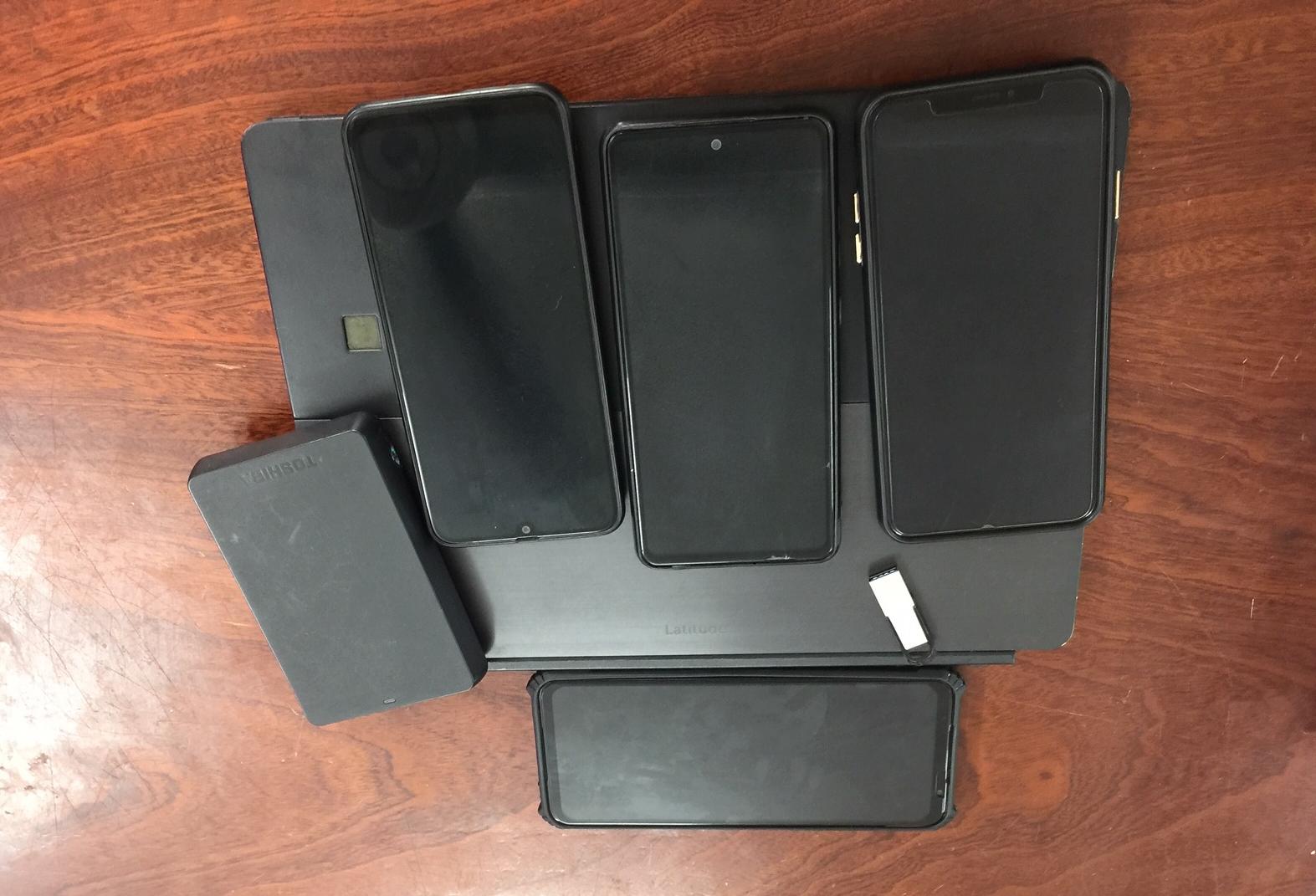 Phòng Cảnh sát hình sự - CATP: Phối hợp triệt phá ổ nhóm đánh bạc, tổ chức đánh bạc dưới hình thức cá độ bóng đá qua mạng Internet